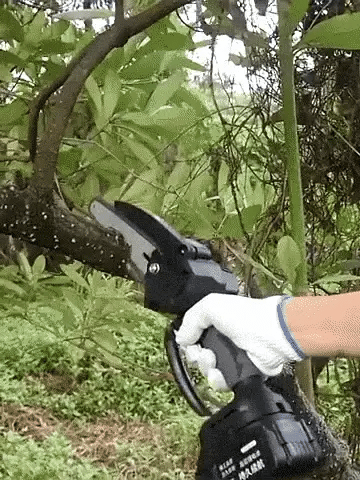 Mini Motosierra PowerCut 24V – Compacta, Potente y de Una Mano